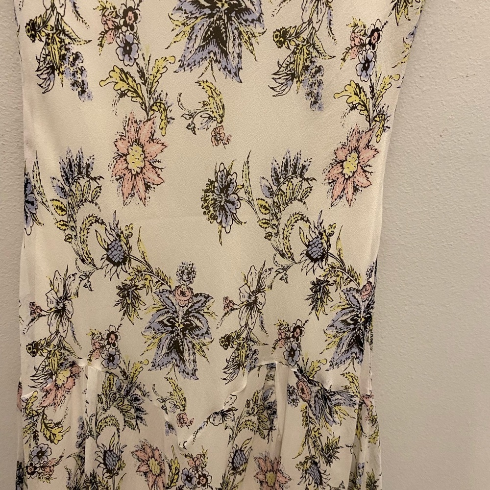 Stunning MaxandCleo Flowing beige dress size small. Flowing very stylish - Picture 12 of 13